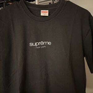 Supreme black tee